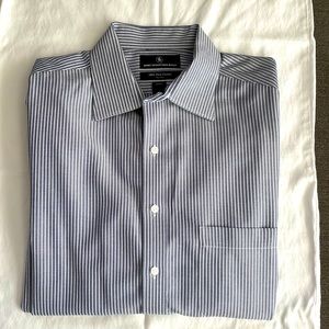 Hart Schaffner Marx dress shirt, 16.5x35, EUC